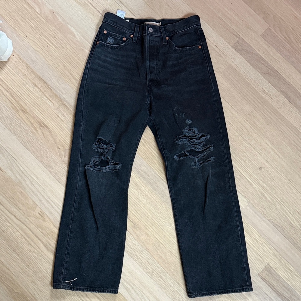 Levi's Women's Black Straight Leg Jeans